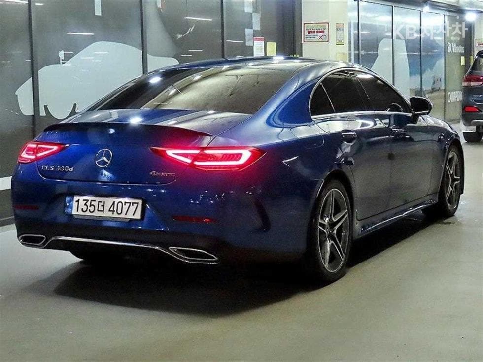 Mercedes-Benz CLS클래스(C257)CLS 300d 4MITIC Стандартен - 4