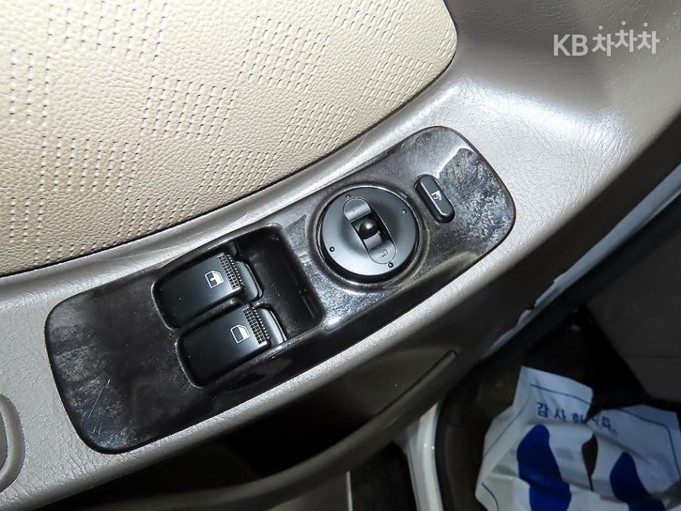 Hyundai Porter 2 일렉트릭Super Cab Extra Long Smart Special (special feature/edition) - 14