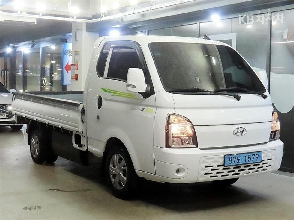 Hyundai Porter 2 일렉트릭 Super Cab Extra Long Smart Special (special feature/edition) - Image 1