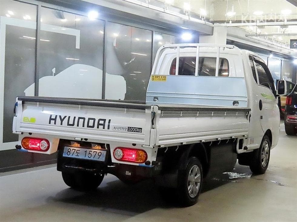Hyundai Porter 2 일렉트릭Super Cab Extra Long Smart Special (special feature/edition) - 4