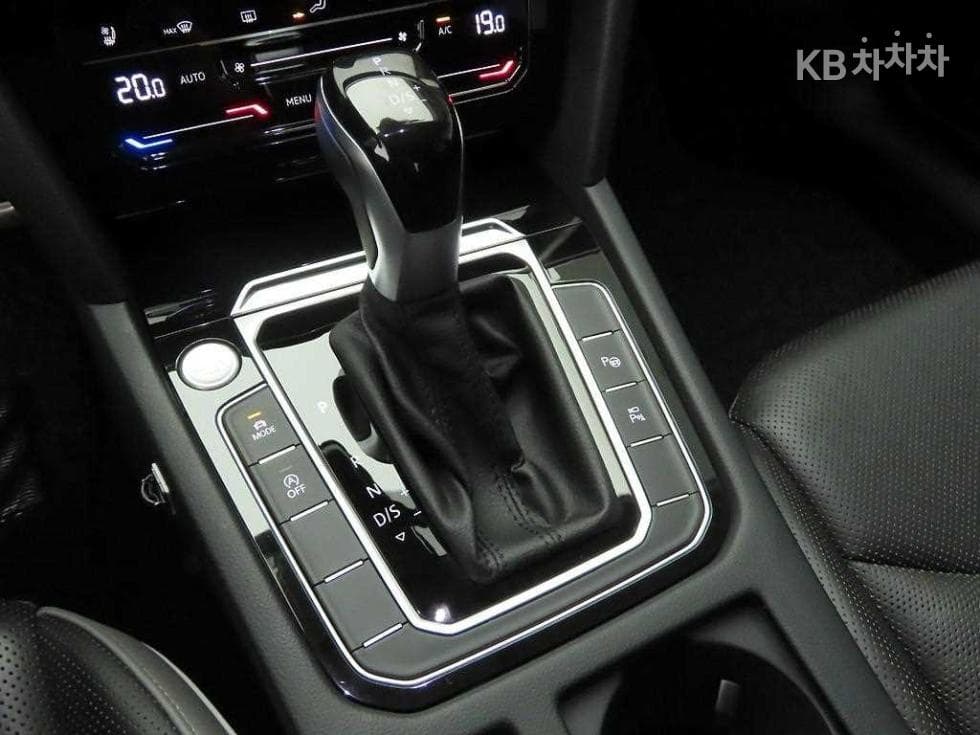 Volkswagen Arteon2.0 Турбо Дизел Инжекция Prestige - 11