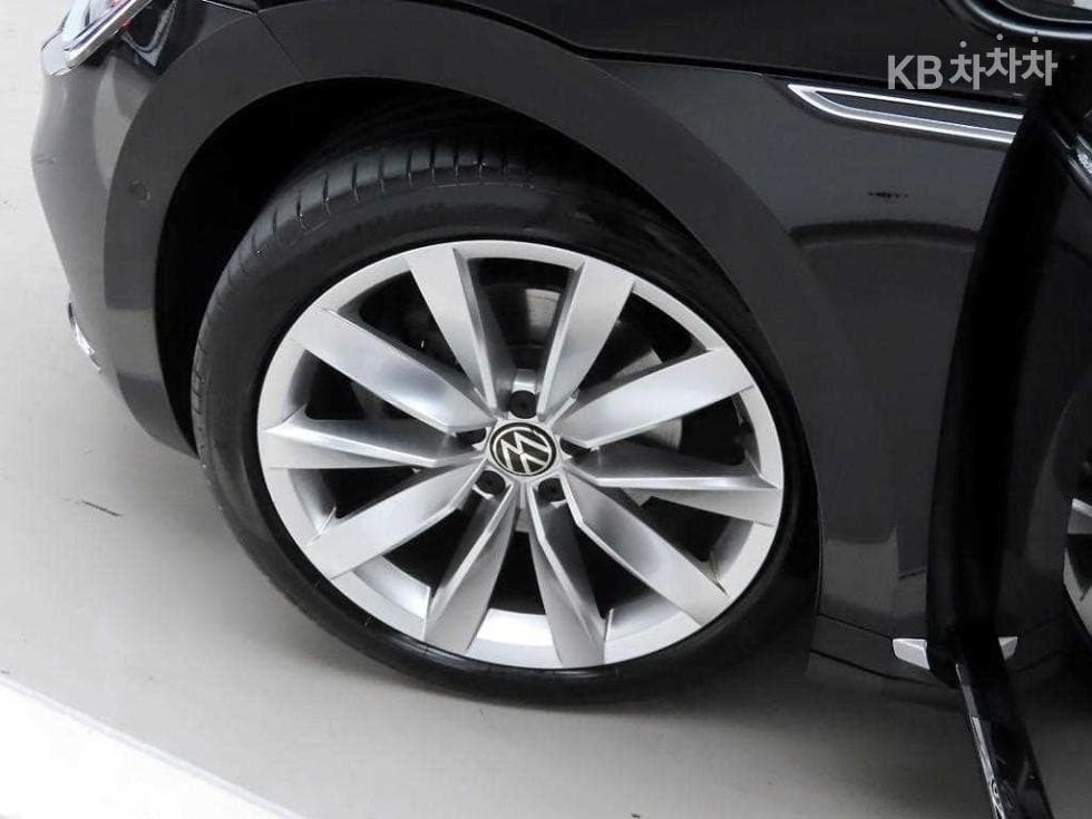 Volkswagen Arteon2.0 Турбо Дизел Инжекция Prestige - 19