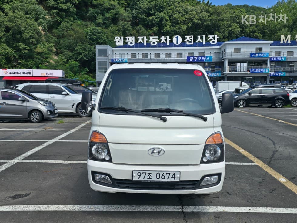 Hyundai Porter 2Extra Long Super Cab CRDi Smart - 5