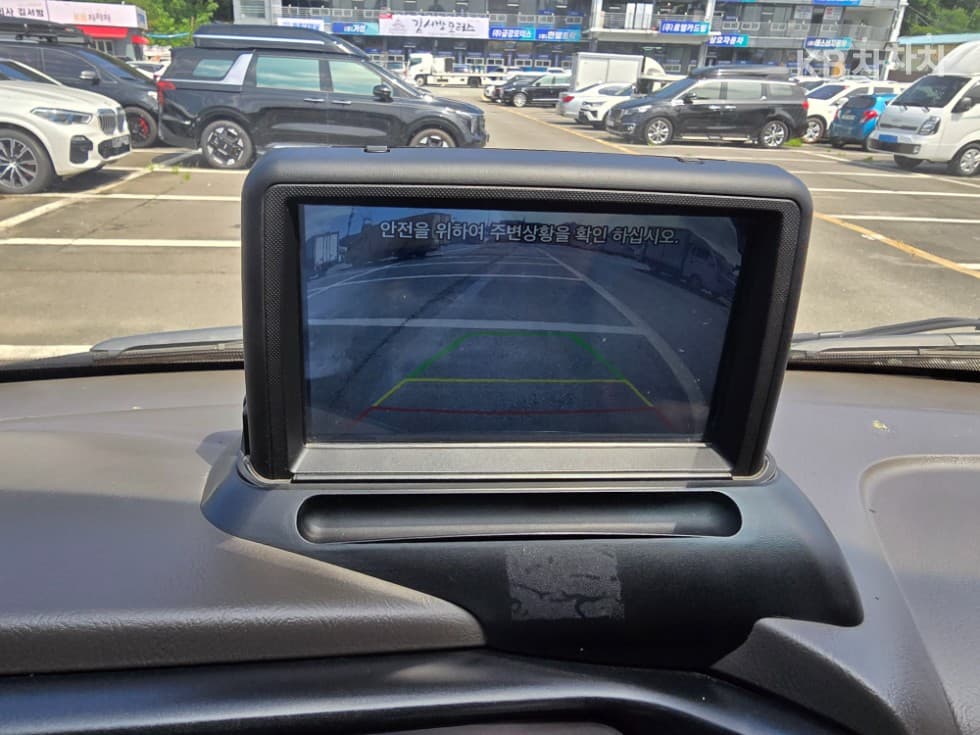 Hyundai Porter 2Extra Long Super Cab CRDi Smart - 15