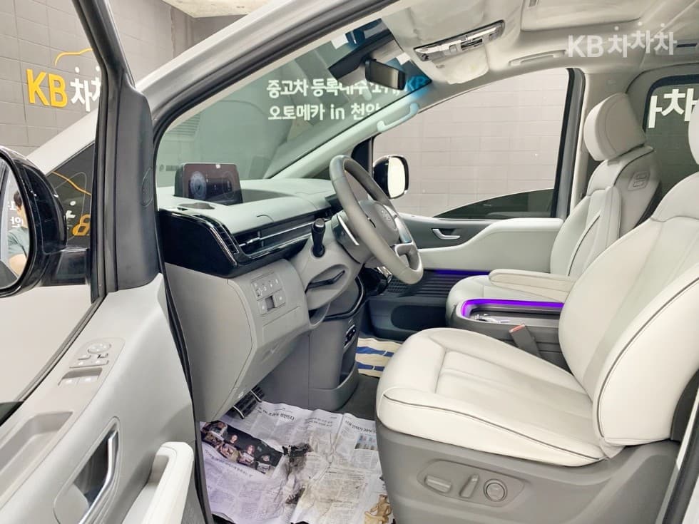 Hyundai Staria Lounge2.2 Lounge 9 AWD Inspiration - 10