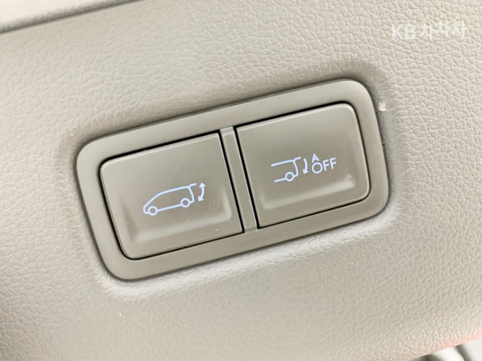 Hyundai Staria Lounge2.2 Lounge 9 AWD Inspiration - 26