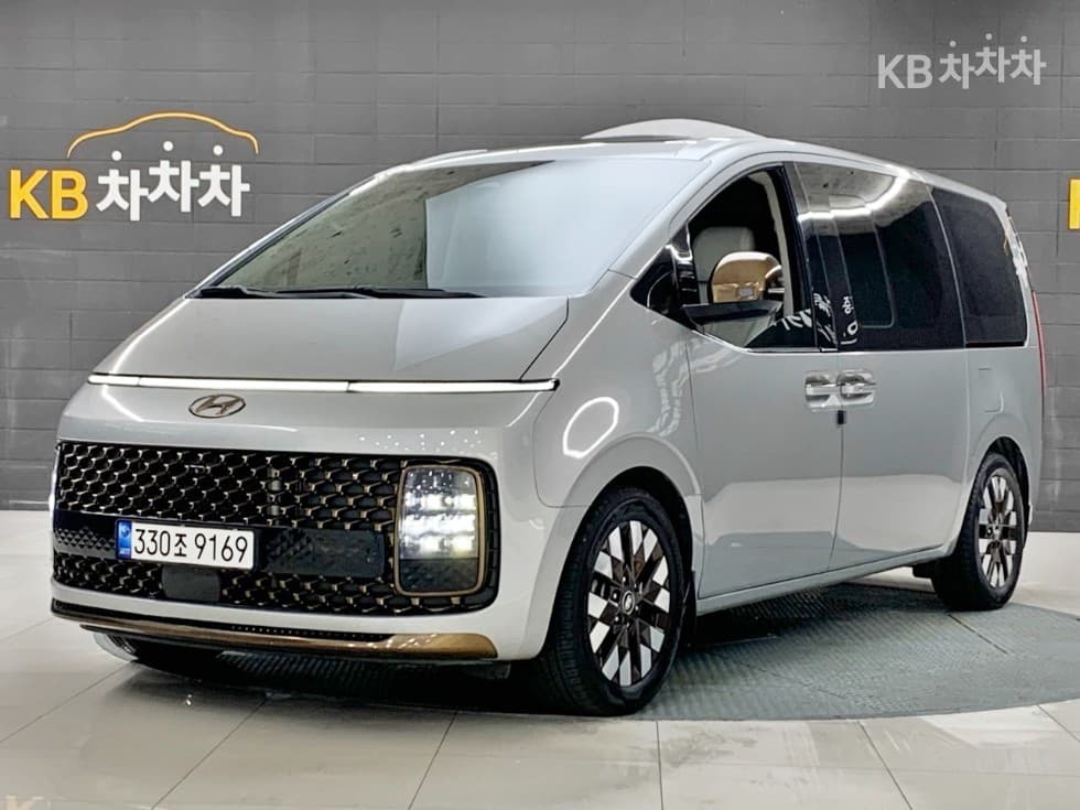 Hyundai Staria Lounge 2.2 Lounge 9 AWD Inspiration - Image 1