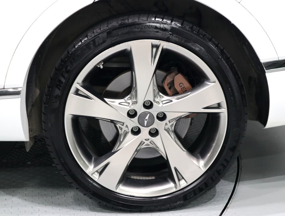 Genesis GV803.5 Turbo Gasoline AWD - 18