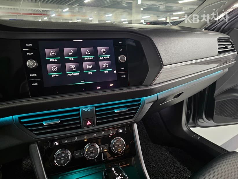 Volkswagen The All New Jetta(7th Gen)1.4 Turbocharged Stratified Injection (VW) Prestige - 9