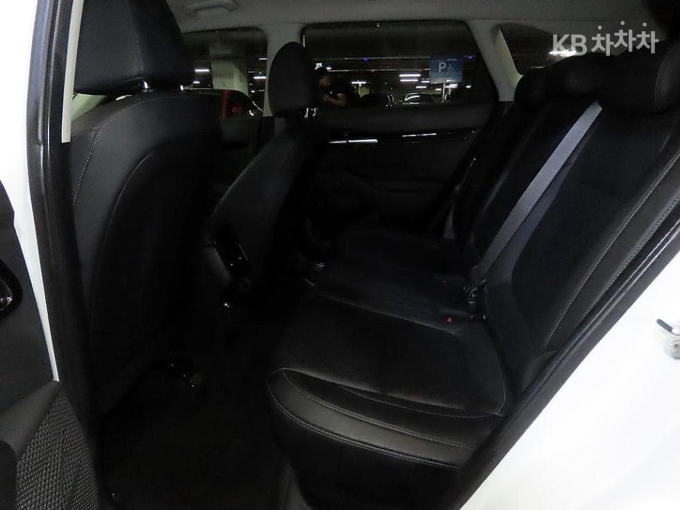 Kia Seltos1.6 Gasoline Turbo 2WD Signature - 7