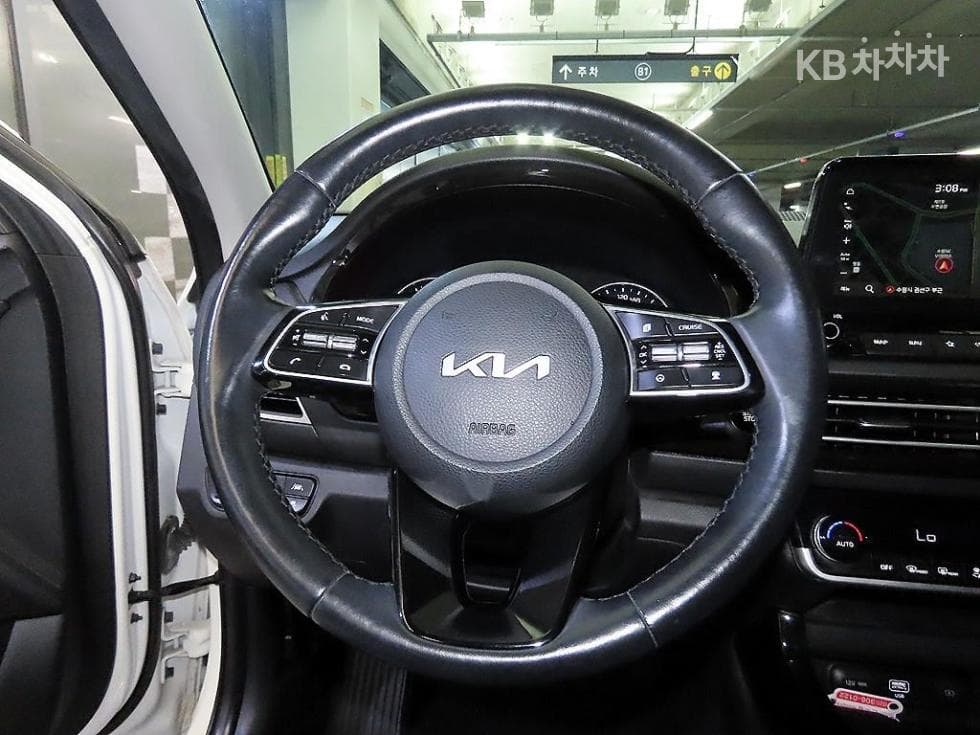 Kia Seltos1.6 Gasoline Turbo 2WD Signature - 8