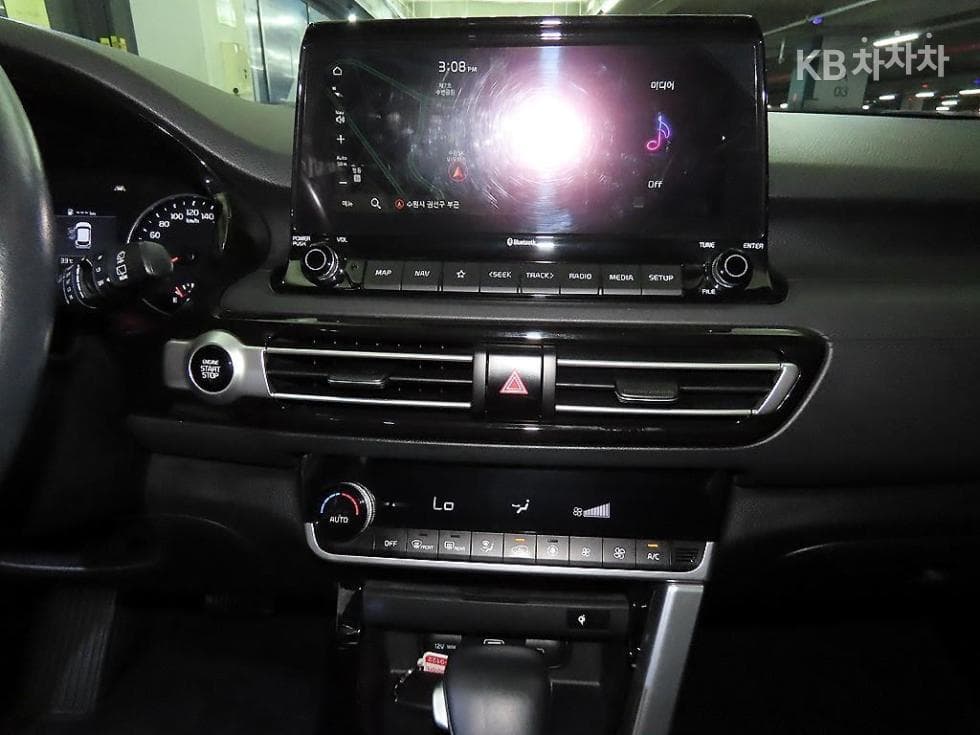 Kia Seltos1.6 Gasoline Turbo 2WD Signature - 11