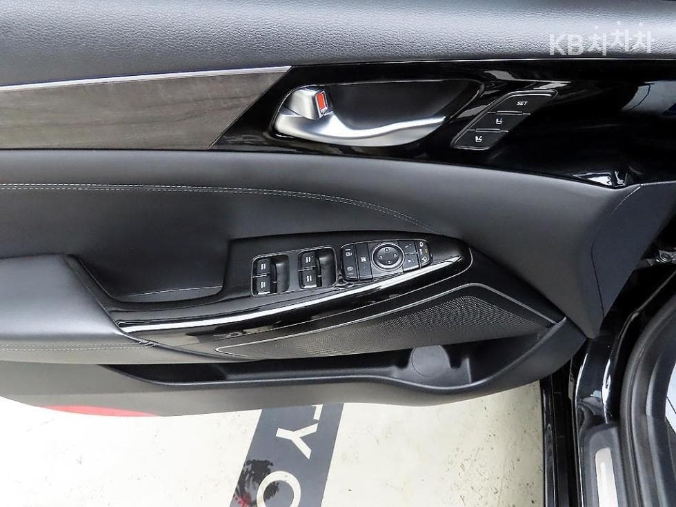 Киа K7 Premiere Хибрид2.4 HEV Noblesse - 11