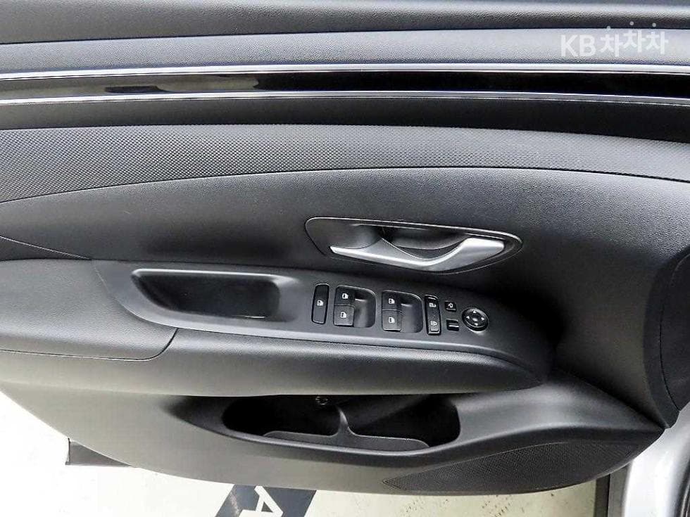 Hyundai The All New Tucson Hybrid(NX (Lexus SUV)4)1.6T HEV Modern - 11