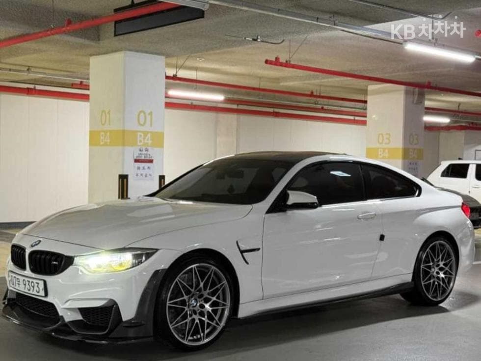 BMW M시리즈M4 Купе Competition - 3