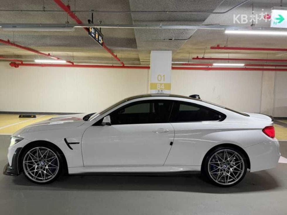 BMW M시리즈M4 Купе Competition - 7