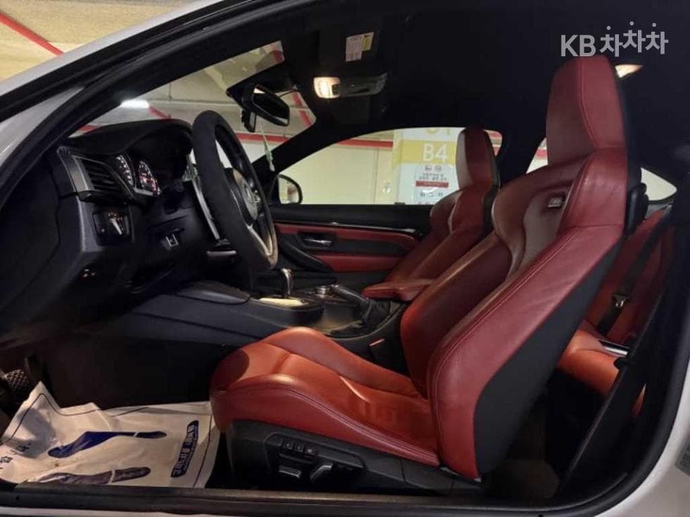 BMW M시리즈M4 Купе Competition - 9