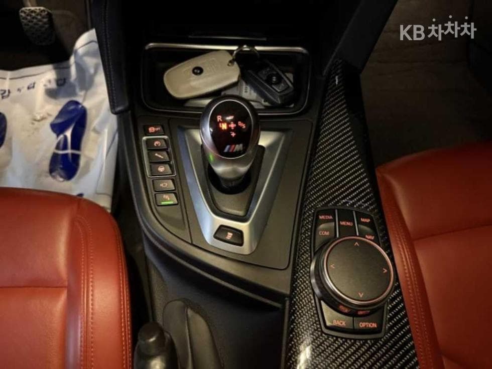 BMW M시리즈M4 Купе Competition - 15