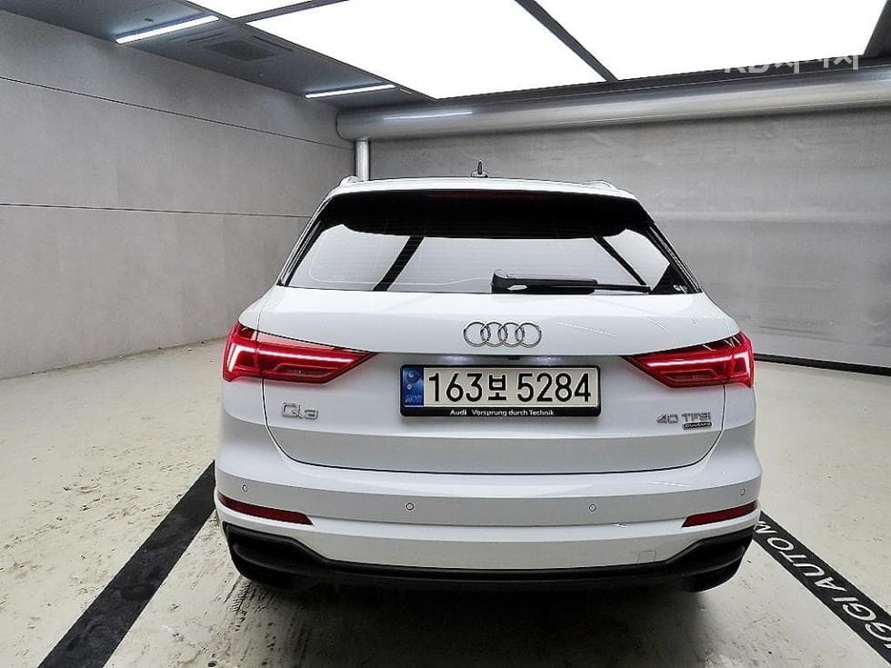 Audi The New Q3(F3)40 TFSI Quattro Standard - 3