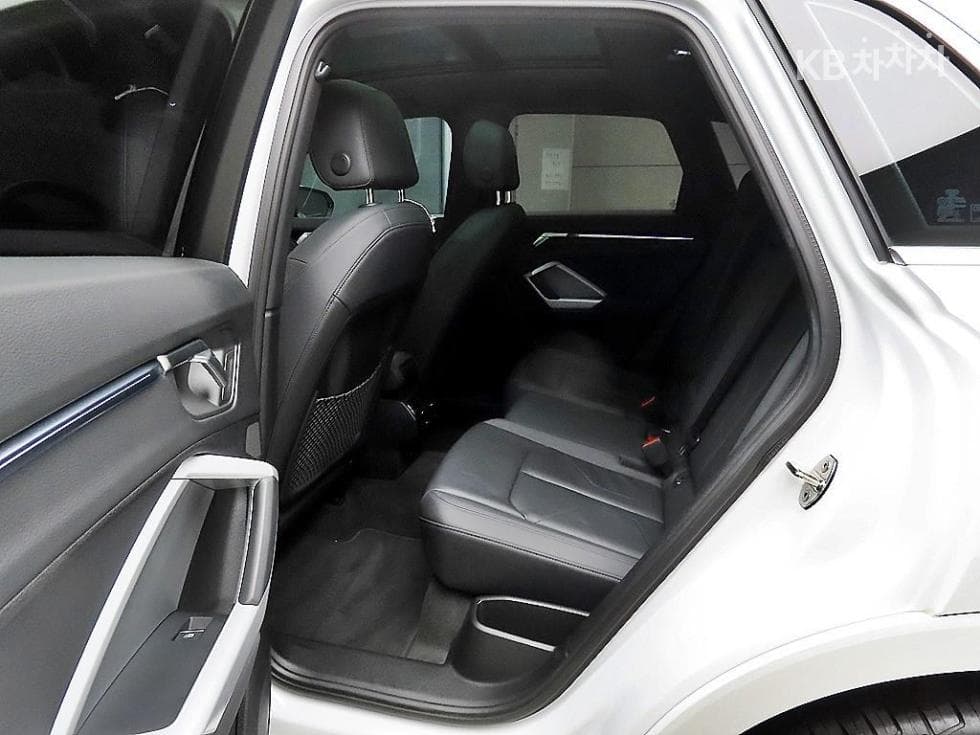 Audi The New Q3(F3)40 TFSI Quattro Standard - 6