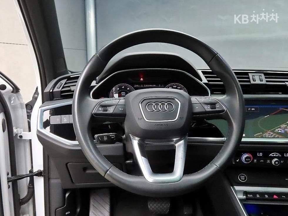 Audi The New Q3(F3)40 TFSI Quattro Standard - 9