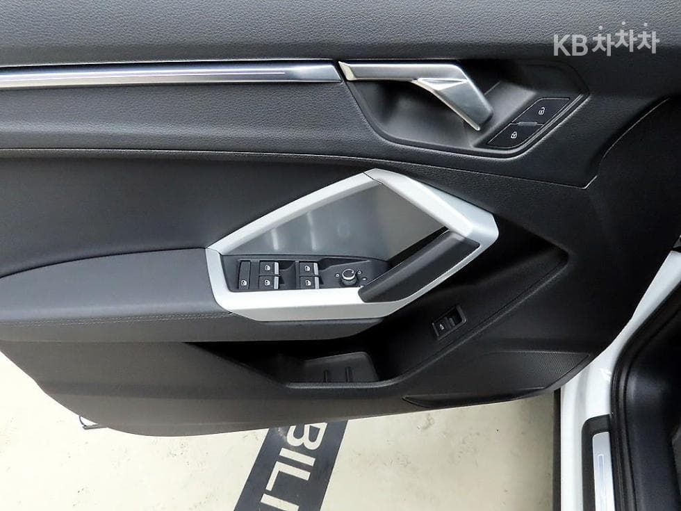 Audi The New Q3(F3)40 TFSI Quattro Standard - 11