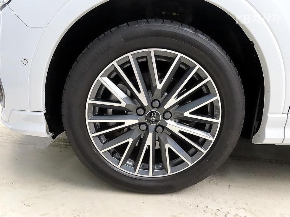 Audi The New Q3(F3)40 TFSI Quattro Standard - 20