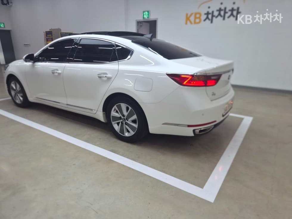 Kia All New K7 HybridNoblesse Standard - 3