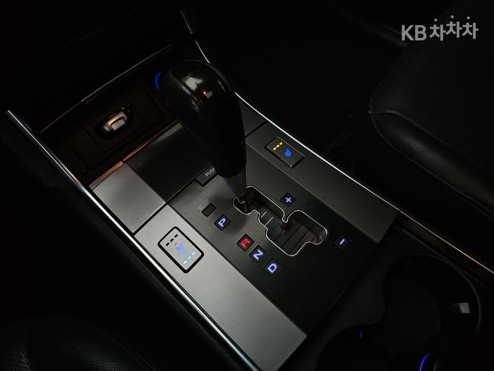 Хюндай 베라Cruze4x4 300VXL Стандартен - 8