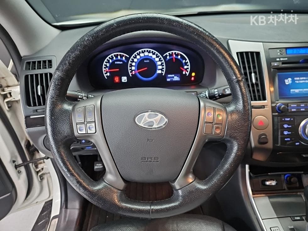 Хюндай 베라Cruze4x4 300VXL Стандартен - 9