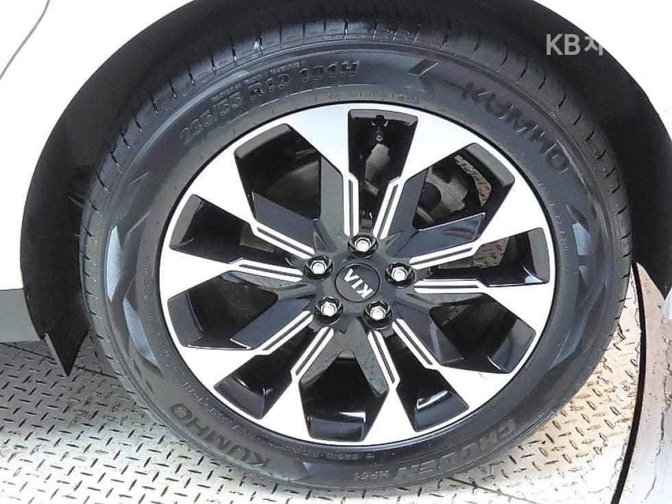 Kia Carnival 4th generationD2.2 9-seater Noblesse - 20