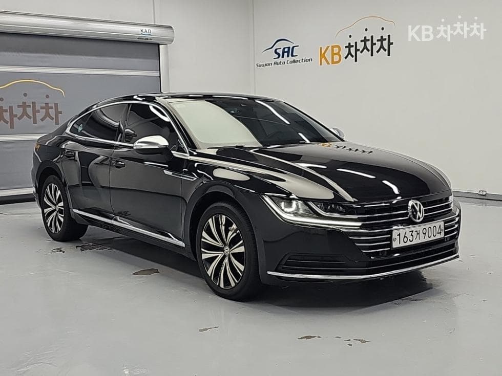 Volkswagen Arteon2.0 Турбо Дизел Инжекция Elegance Premium - 4