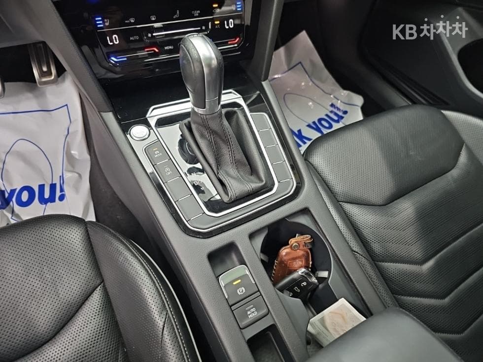 Volkswagen Arteon2.0 Турбо Дизел Инжекция Elegance Premium - 8