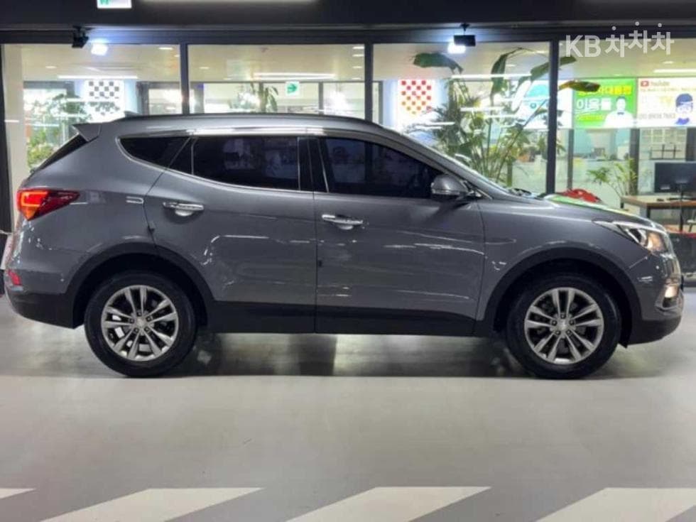 Hyundai Santa Fe The PrimeDiesel Hyundai R-engine 2.0 diesel 4WD 5-seater Premium - 3