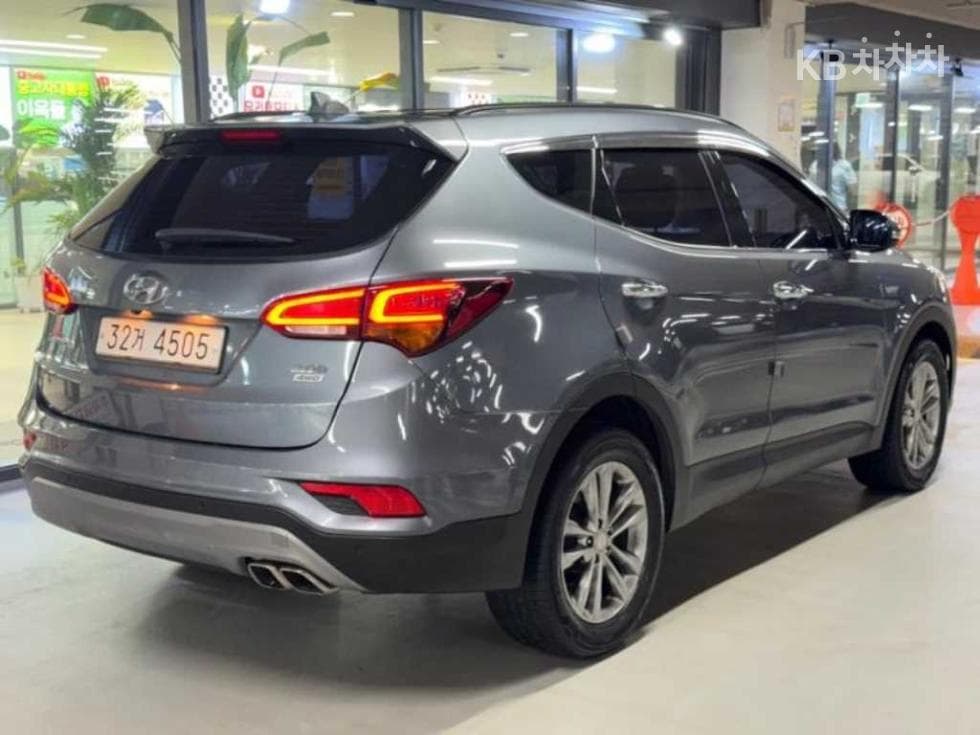 Hyundai Santa Fe The PrimeDiesel Hyundai R-engine 2.0 diesel 4WD 5-seater Premium - 4