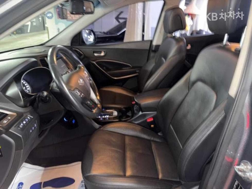 Hyundai Santa Fe The PrimeDiesel Hyundai R-engine 2.0 diesel 4WD 5-seater Premium - 6