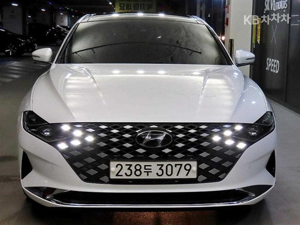 Хюндай The New (фейслифт) Grandeur (Azera)LPi 3.0 Рент-а-кар Exclusive - 2