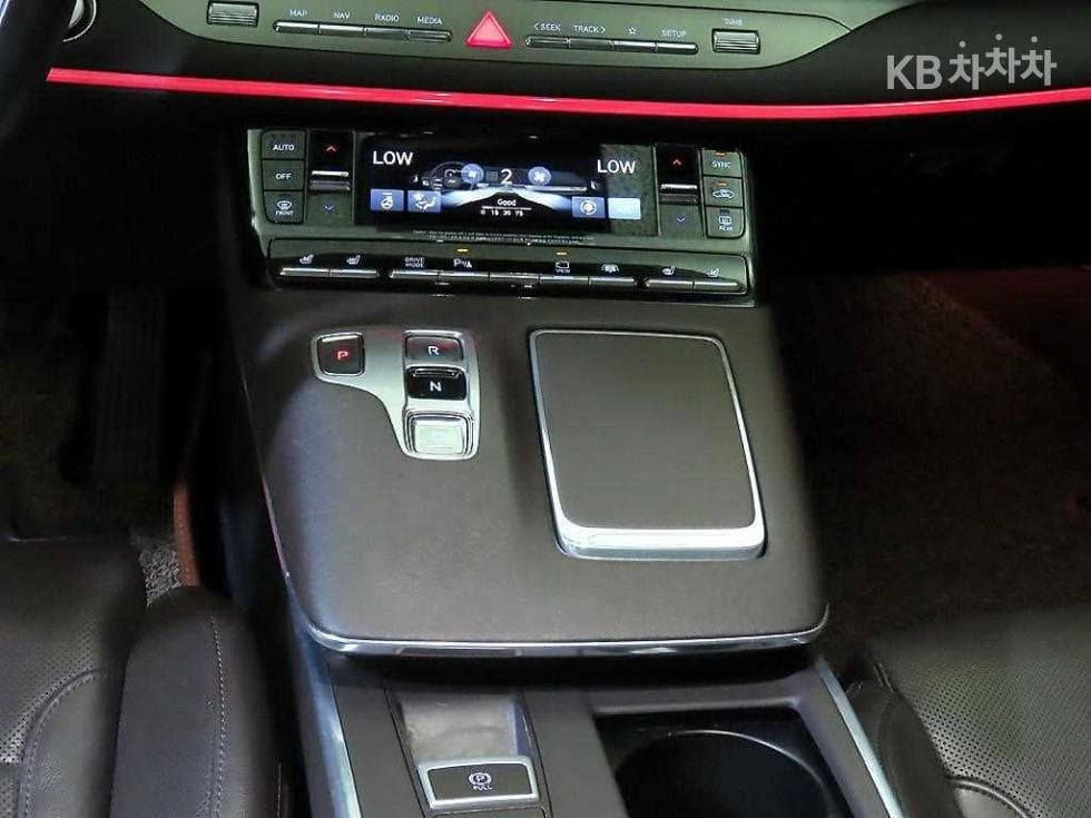 Хюндай The New (фейслифт) Grandeur (Azera)LPi 3.0 Рент-а-кар Exclusive - 12