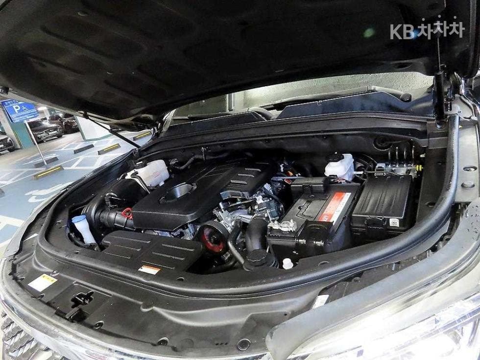 КейДжи Мобилити G4 Rexton2.2 4x4 화이트 에디션 - 19