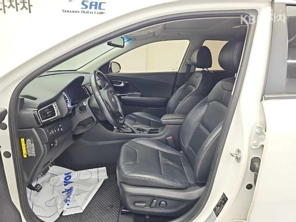 Kia Niro1.6 Noblesse - 11