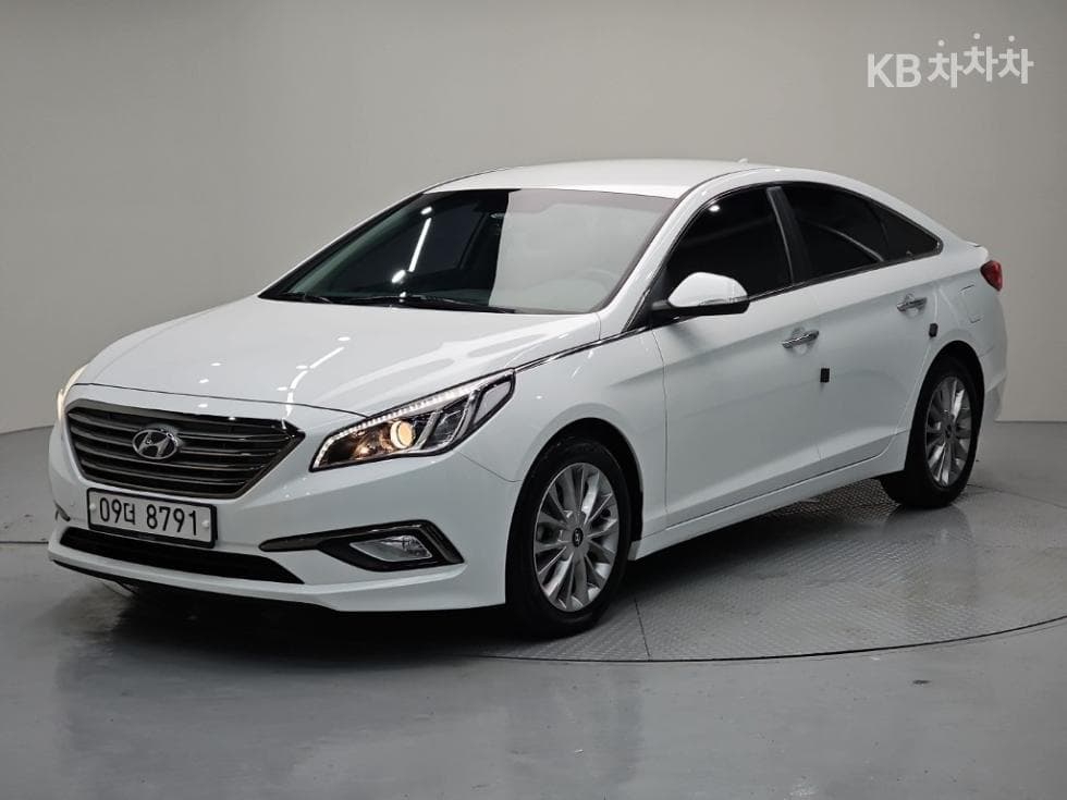 Хюндай Соната LF 2.0 Смарт Стандартен - Image 1