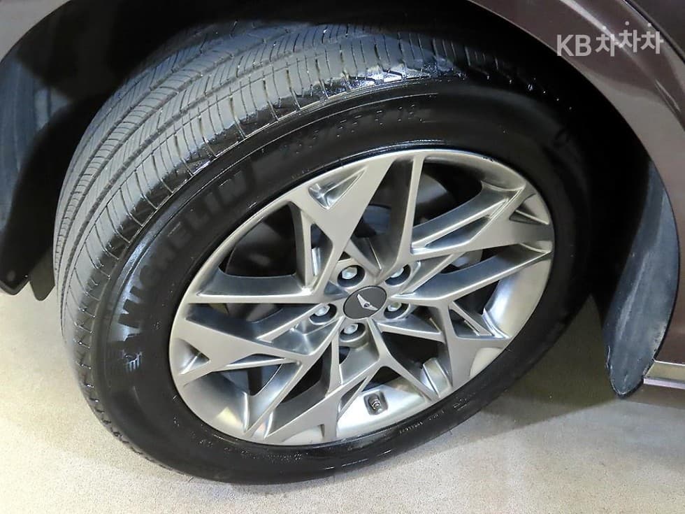 Дженезис GV70Бензин 2.5T AWD - 20
