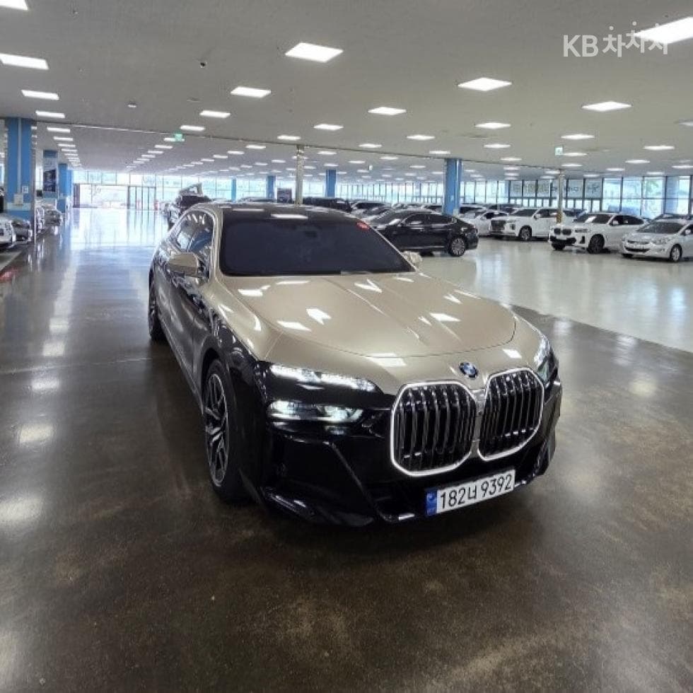 BMW 7시리즈(G70)740i xDrive M Sport - 2