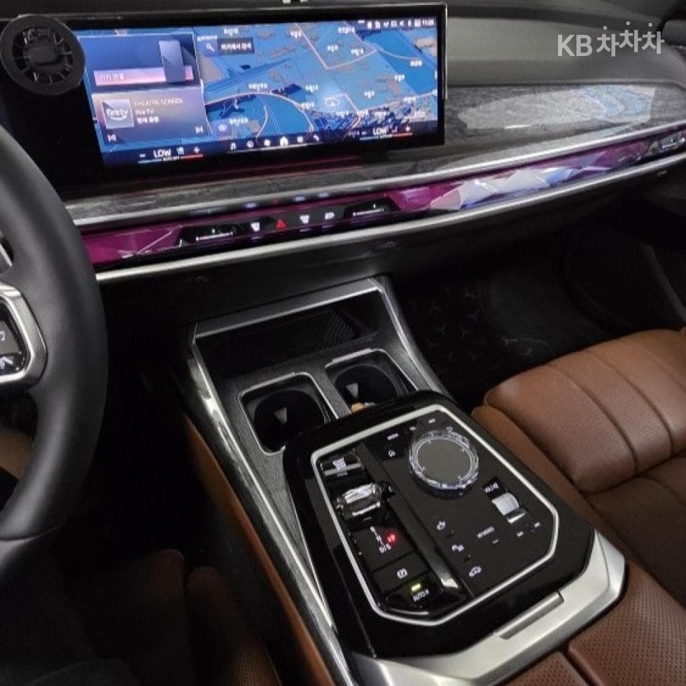 BMW 7시리즈(G70)740i xDrive M Sport - 10