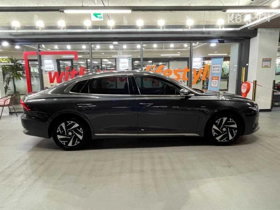 Хюндай The New (фейслифт) Grandeur (Azera) Хибрид2.4 Le Blanc - 3