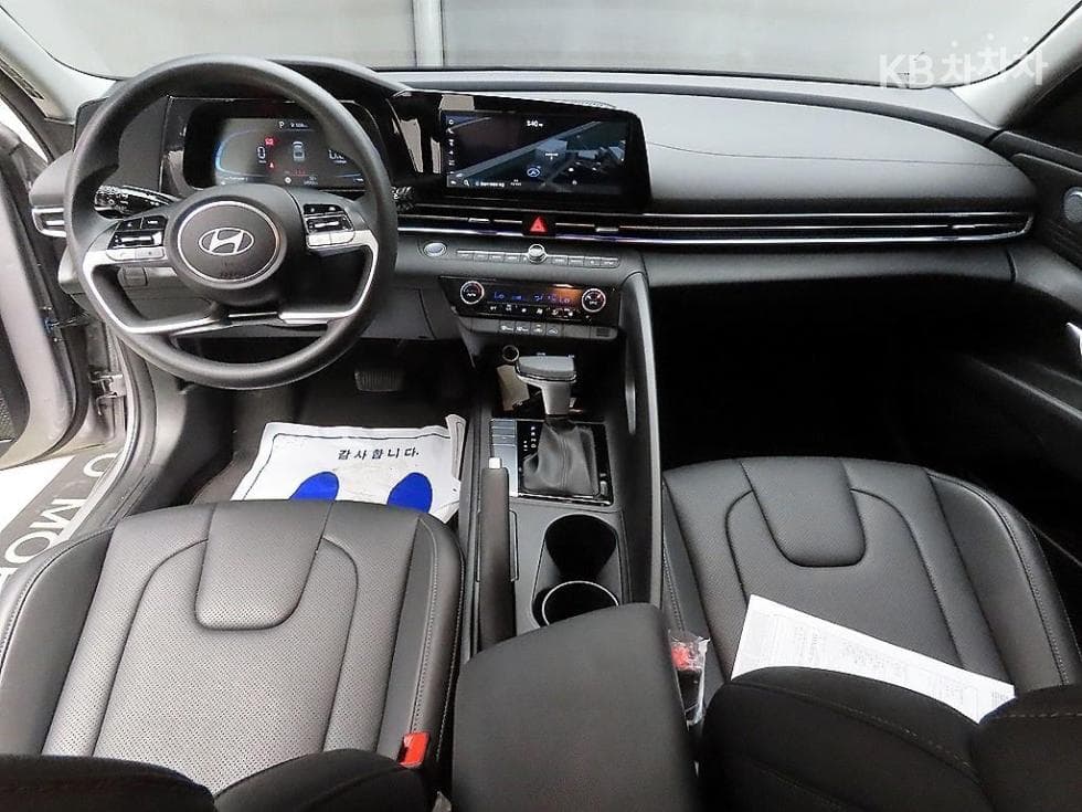 Hyundai The New (facelift) Avante (Elantra) (CN7)1.6 Gasoline Smart - 7