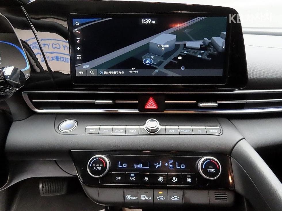 Hyundai The New (facelift) Avante (Elantra) (CN7)1.6 Gasoline Smart - 15