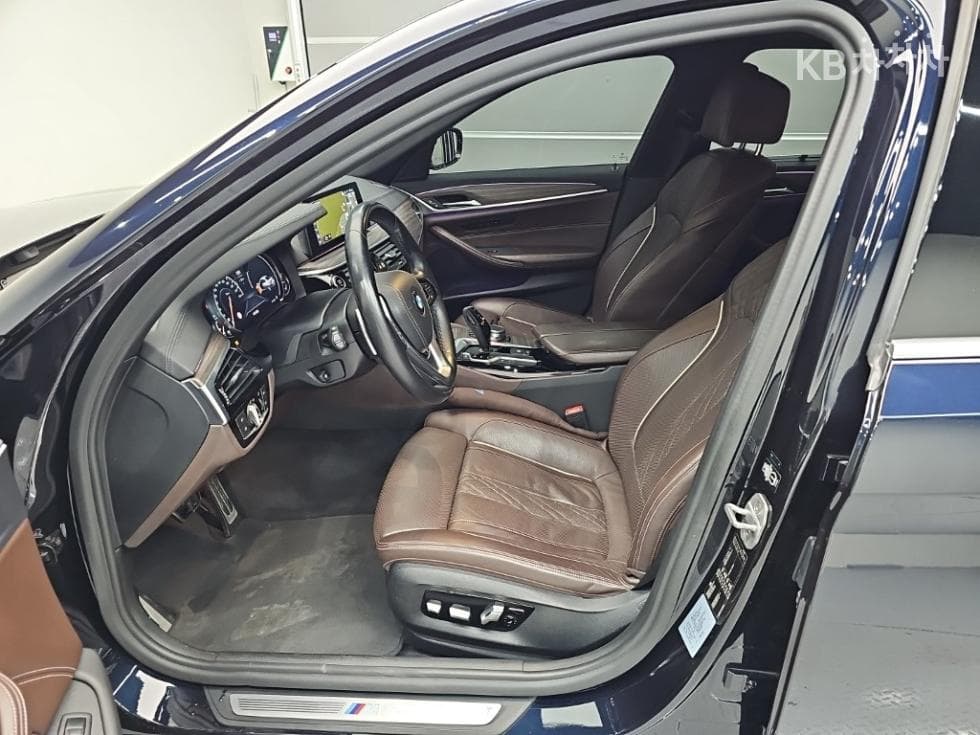 BMW 올Нов5 Серия (G30)520d M Sport Plus - 11