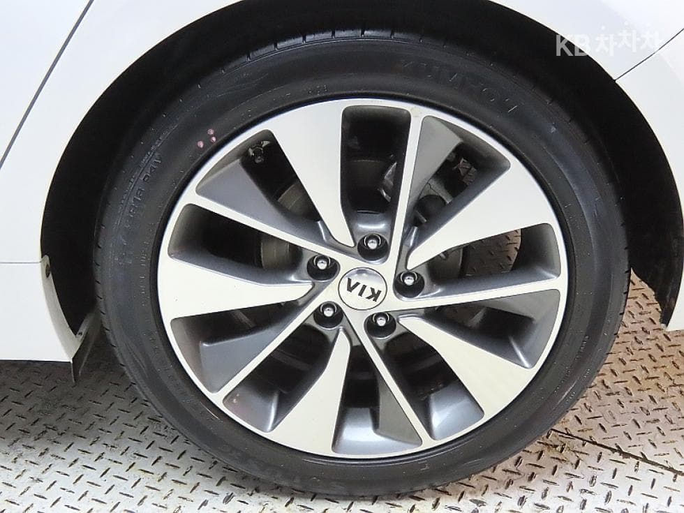 Kia K5 Second generation2.0 Gasoline MX Prestige - 20