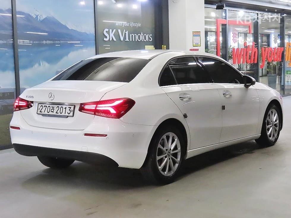 Mercedes-Benz A클래스(W177)A220 Sedan - - 4